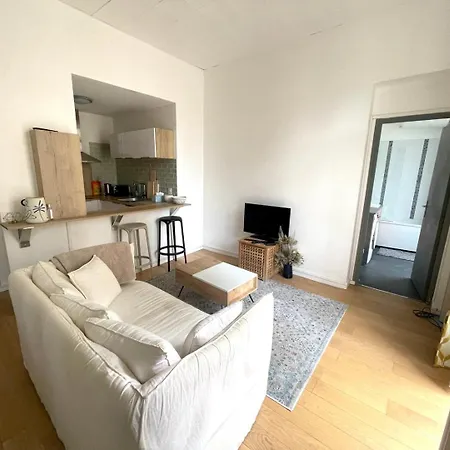 Lägenhet Avec Balcon - Jardin Public