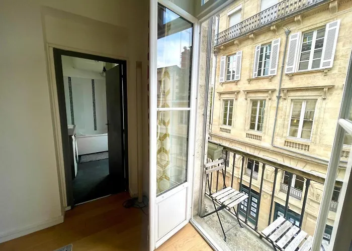 Avec Balcon - Jardin Public * Bordeaux