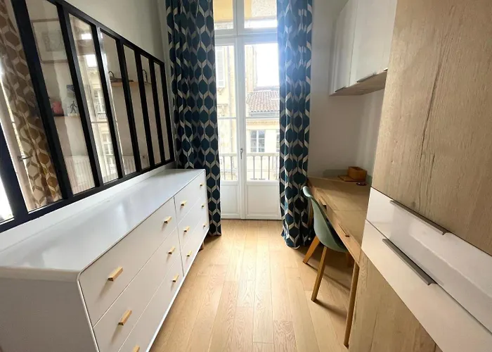 Avec Balcon - Jardin Public Apartmán *