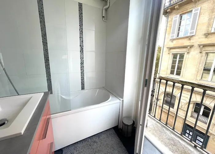 Avec Balcon - Jardin Public Apartmán *